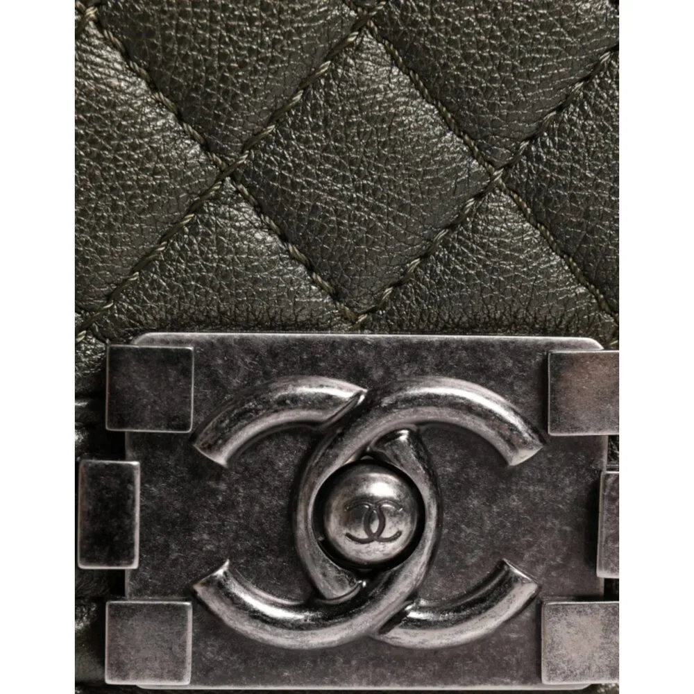 Chanel Dark Green Leather Shoulder Bag Gray Metal Purse Bag - Picture 6 of 8